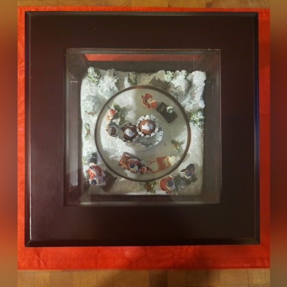 NWOT - CHRISTMAS Music Box Playing Jingle Bells - Picture 4 of 5
